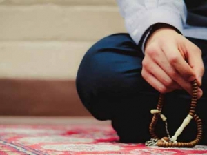 Namazı belə qılaq